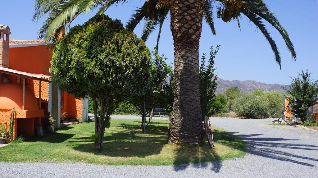 Agriturismo Santa Barbara Sarroch Ngoại thất bức ảnh